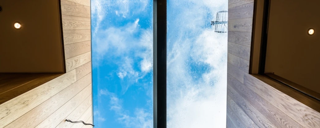 Shows the skylight from below